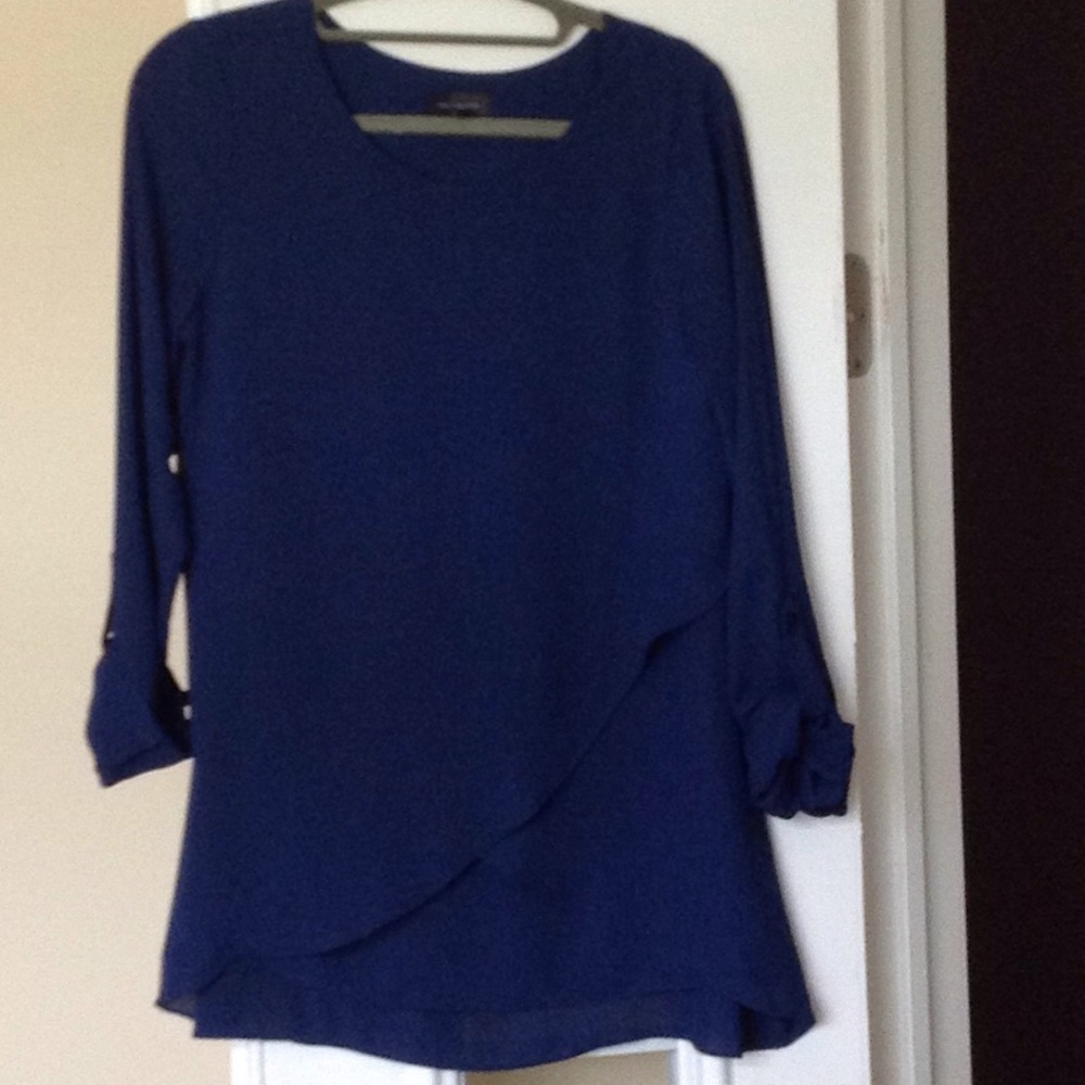 Limited navy blue blouse